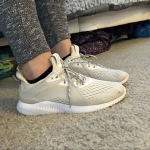ADIDAS ALPHABOUNCE